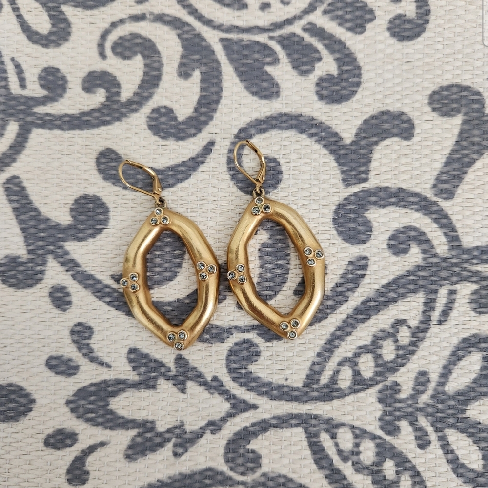 VINTAGE Gold and Black Jewelry Set - Picture 3 of 3